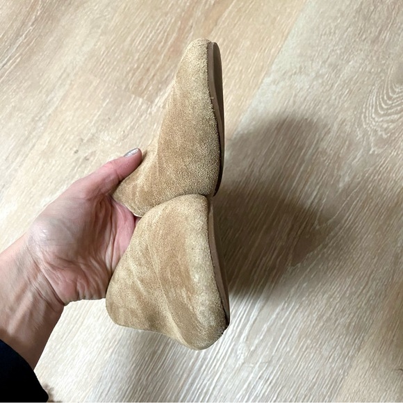 Jack Rogers Delaney suede beige tan faux fur lined Mules 9 - Picture 7 of 10